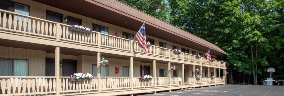 Room and Rates for the Tall Pines Motel in Lake George, NY